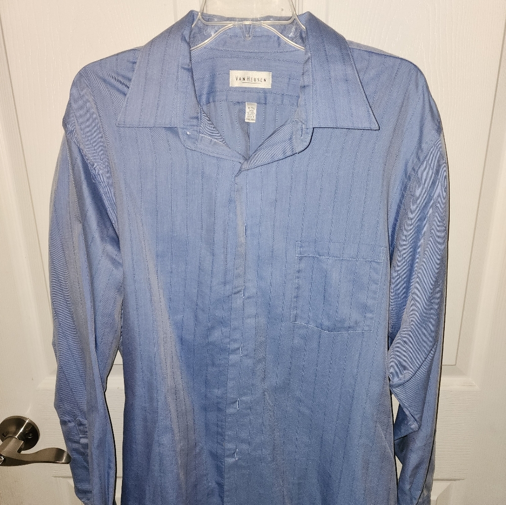 Van Huesen XL dress shirt 17-17 1/2